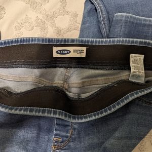 (2) Pull On Old Navy Skinny Jeans